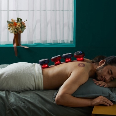 Fitdash Smart Dynamic Cupping Massager met rood licht therapie Laadtijd ongeveer 3 uur
